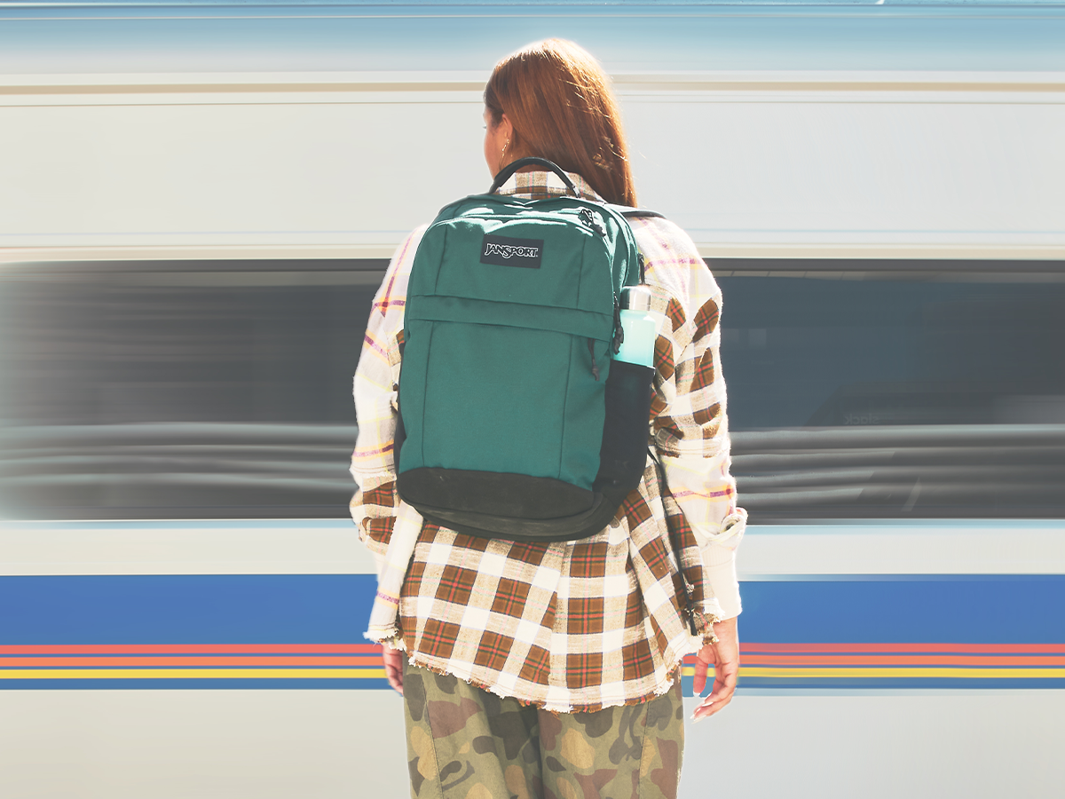 Best Work Backpacks for Every Type of Worker (And What to Pack ...